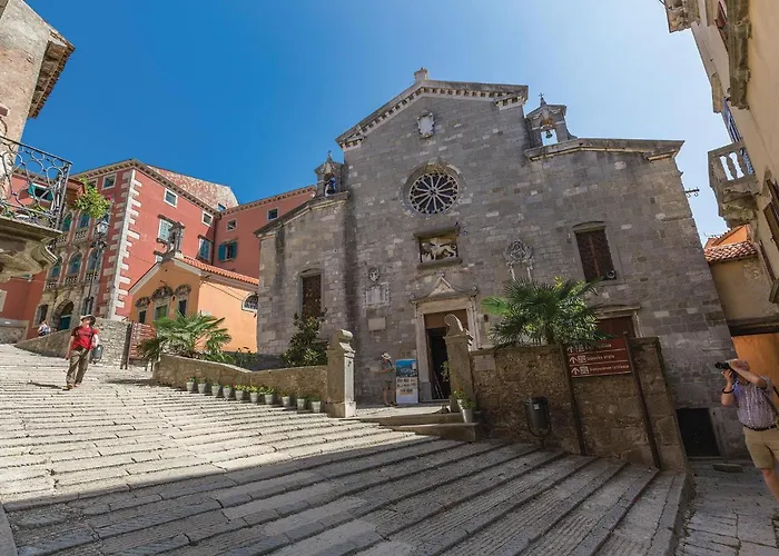 2 Bedroom Awesome Home In Zeliski * Zeliski